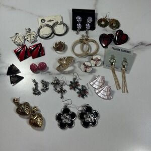 Vintage Estate Lot Of 19 Pierced Earrings